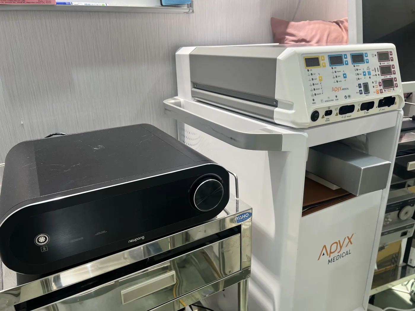 音浪抽脂主機（newpong）與超能電漿主機（Apyx Medical）